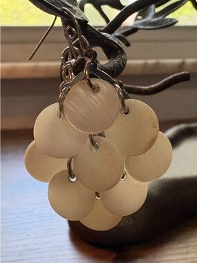 Elegant White Shell Disc Cluster Dangle Earrings - Women Jewelry